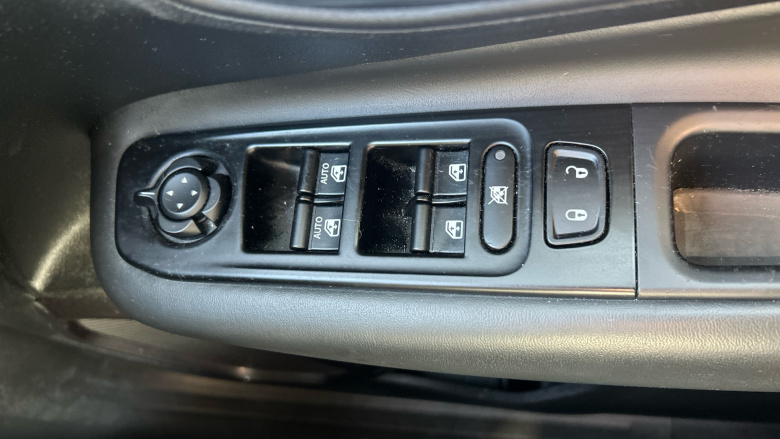 Jeep Renegade 1.3 Turbo 4xe PHEV 190 Limited 5dr Auto Hatchback